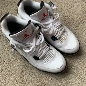 Retro Jordan 4’s